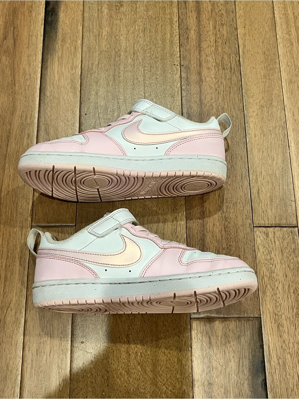 Nike Kids Sneakers in Light Pink and White